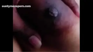 Fucks big boob GF&rsquo;s hot blow job &amp; shaved pussy in desi MMS