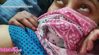 Piyasi Jawaan Stepsister ki ungli FINGERING karke Tyar Kiya Chudai Ke Liye Indian Desi stepsister video