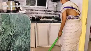 Trending Desi Maid Fucked Hard In A Lonely House By Young Male