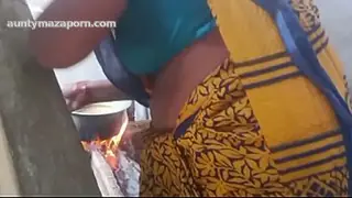Viral Indian housewife bhabhi hot sex - Viral Leak